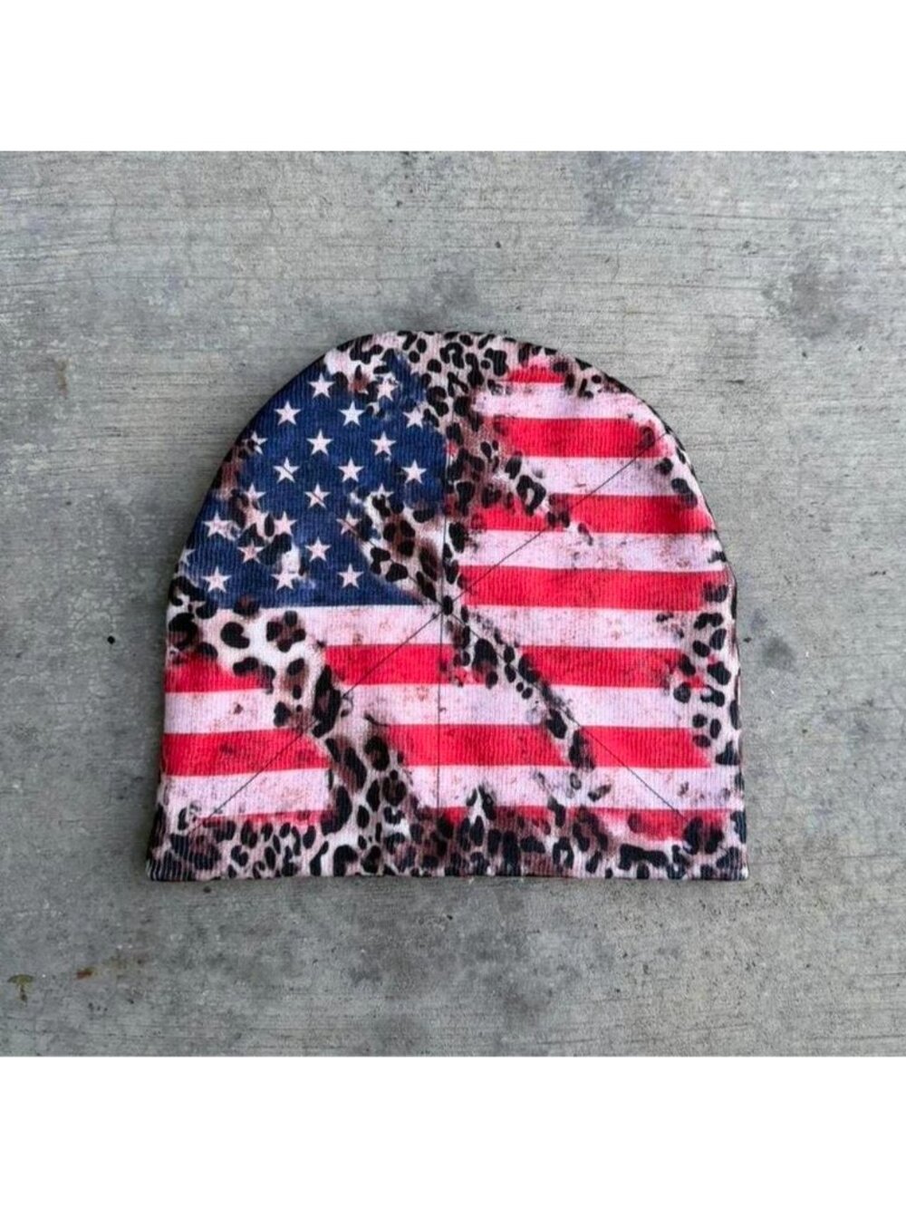Beautiful USA flag with leopard beanie, both sides are the same